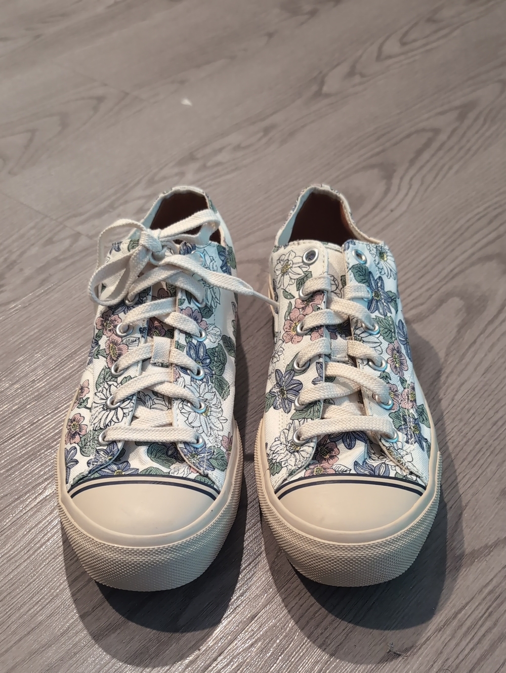 NWOT Keds Floral Canvas Lace-Up Sneakers - White with Pink & Blue Accents